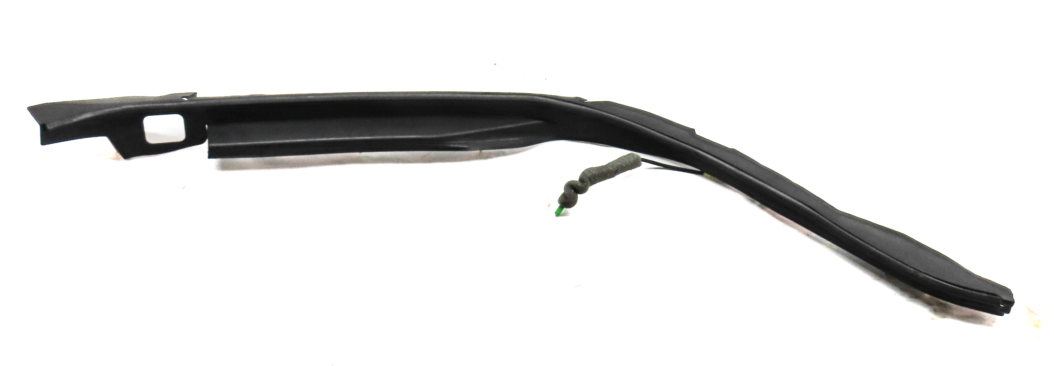 2015 LAND RANGE ROVER SPORT (L494) REAR LEFT TRUNK HATCH TRIM w/PINCH SENSOR — exact item pictured